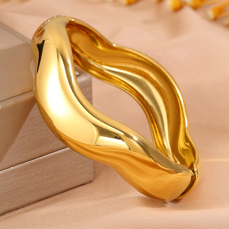 Anti-Tarnish waves Bracelet