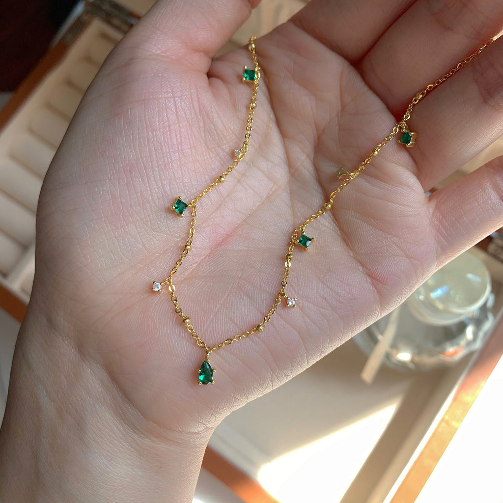 Water Droplets Necklace Green