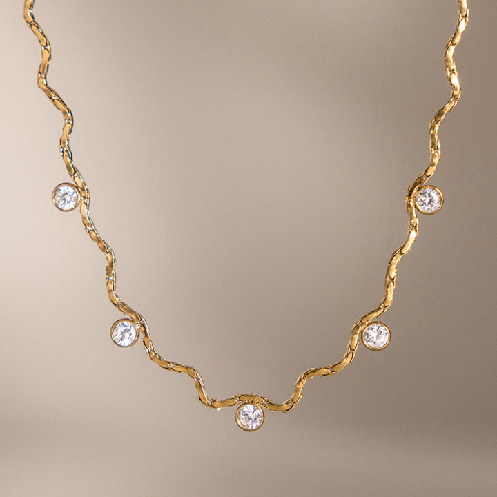 Wavy Princess Necklace 18k Gold Plated
