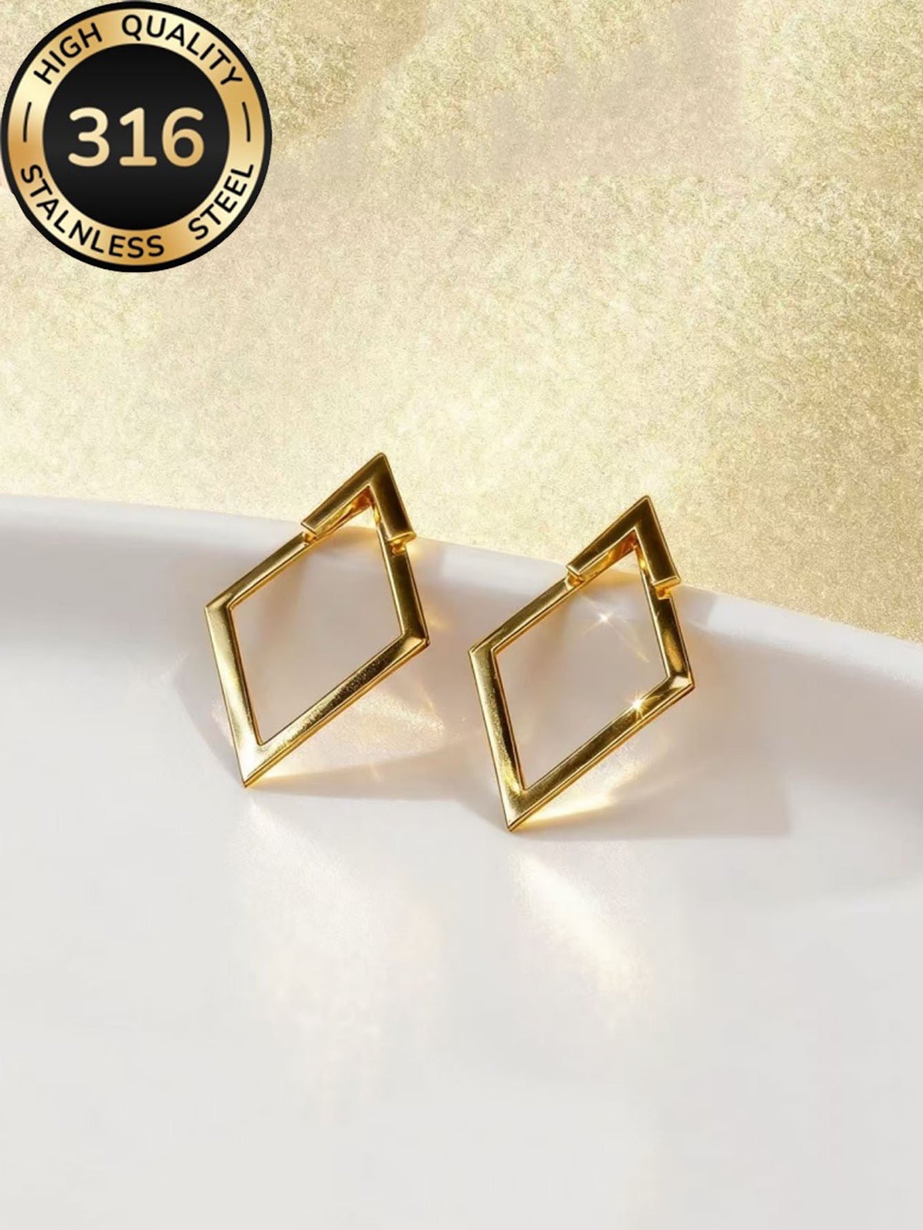 Rhombus Stud Earrings 18k Gold Plated